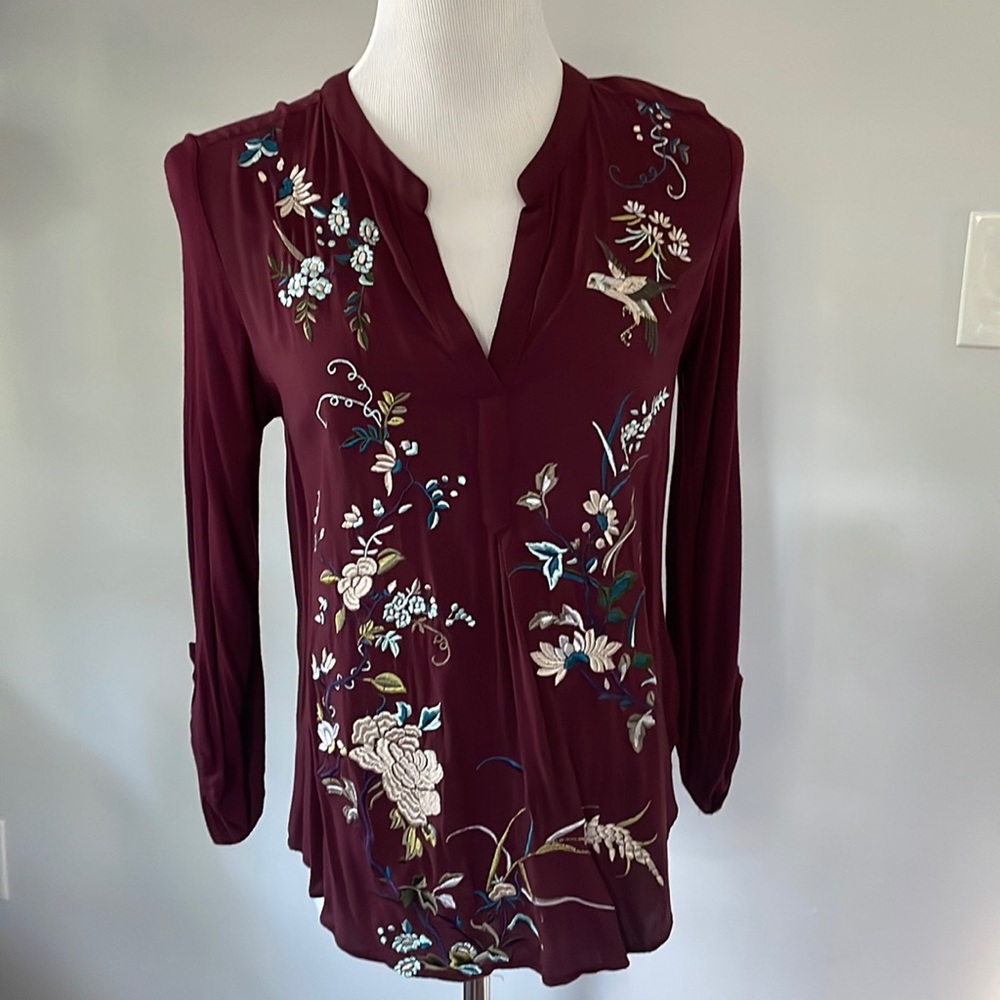 Anthropologie Tiny floral top, burgundy, M